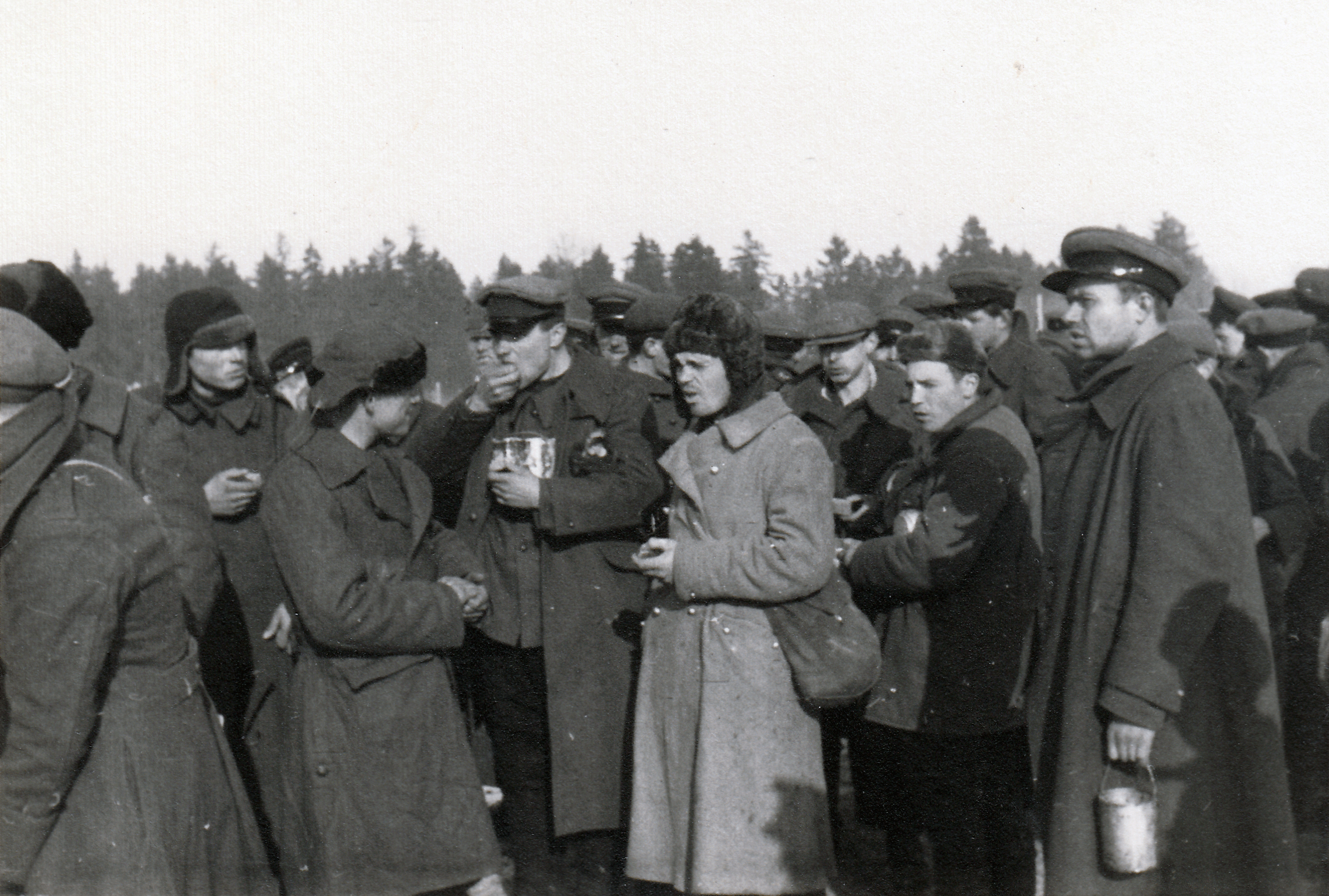 Ankunft sowjetischer Kriegsgefangener im Herbst 1941 im Stalag VII/A in Moosburg. Foto: Stadtarchiv Moosburg
